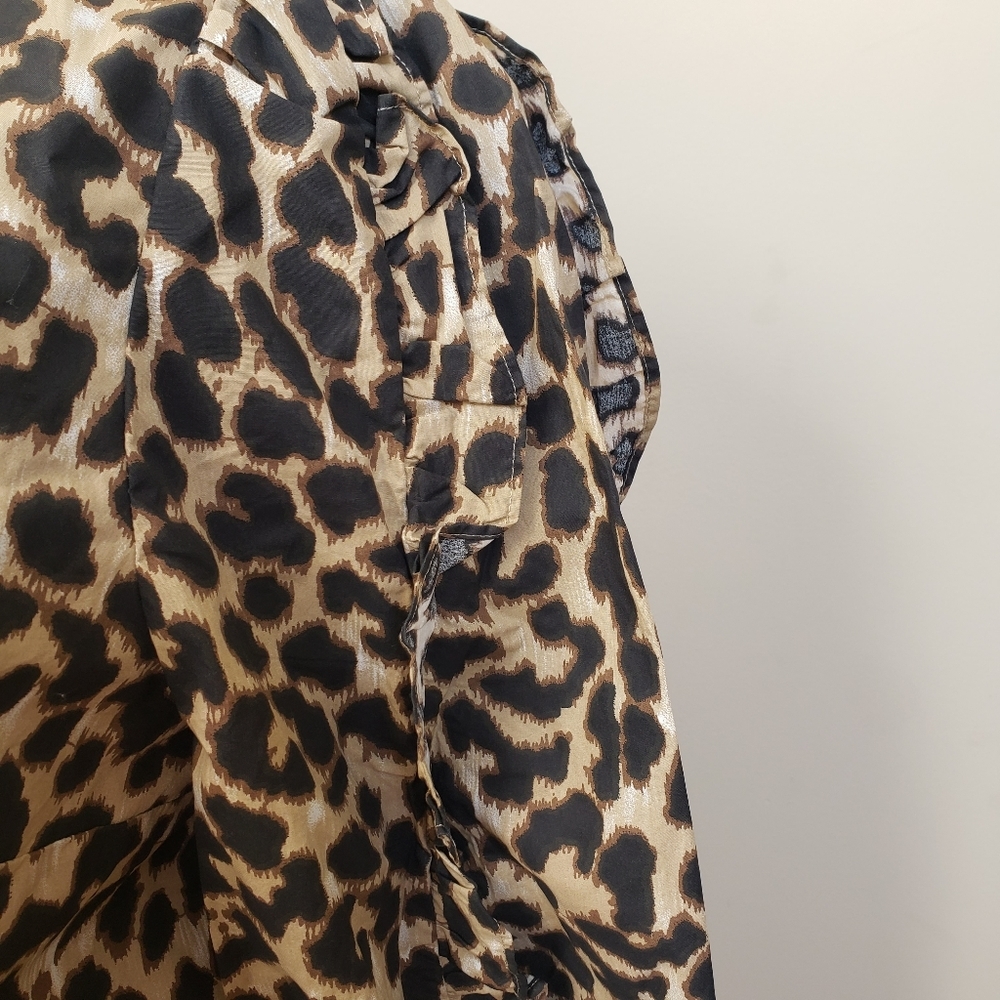 🆕️J. CREW Ruffle Sleeve Leopard Top🆕️ - Picture 8 of 13